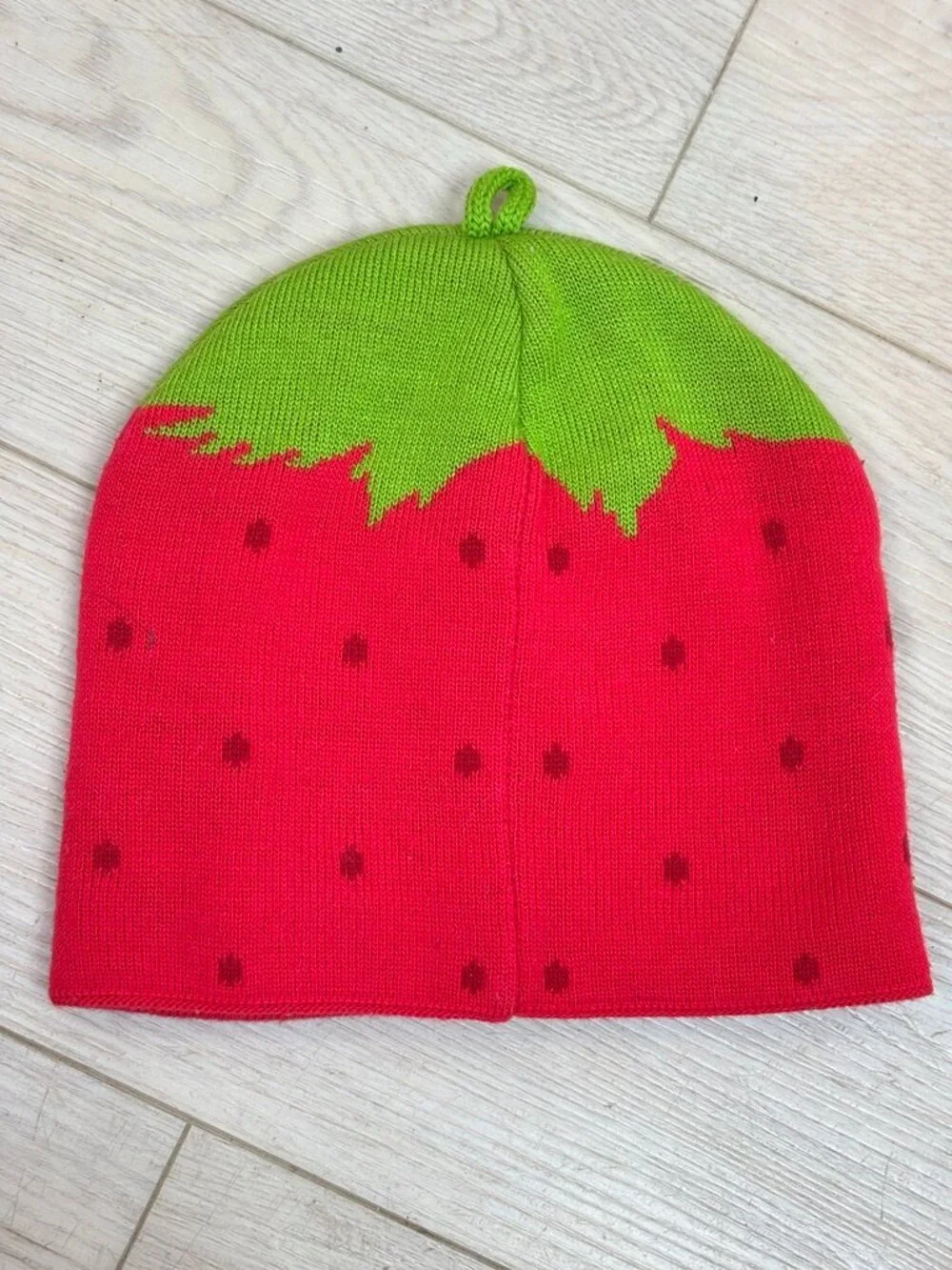 Vintage 2003 Strawberry Shortcake Knit Beanie Winter Hat Y2K Red Girls 4-16